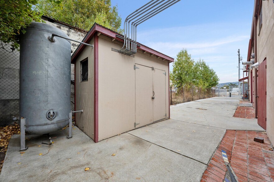 More Photos Of 253 S 25th St, Richmond Flex For Sale