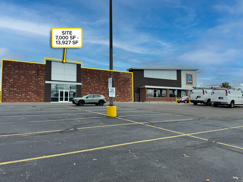 More Photos Of 6807-6891 Ridge Rd, Parma Unknown For Lease