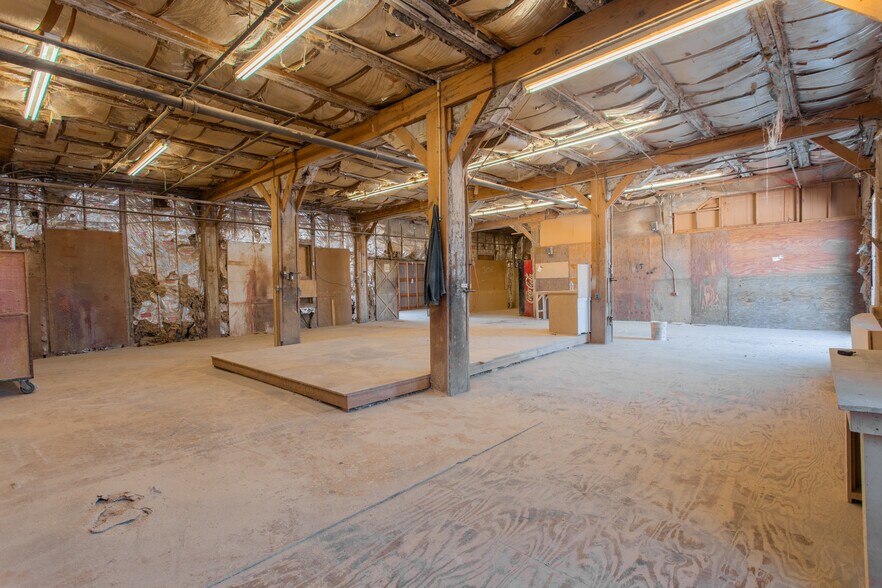 More Photos Of 205 Van Buren St, Nashville Loft Creative Space For Lease