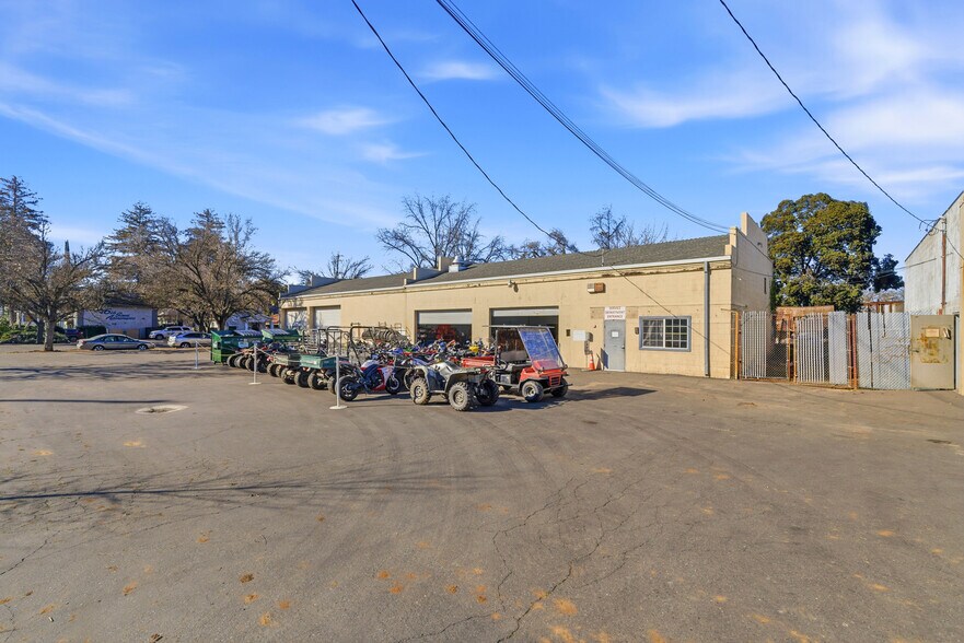 More Photos Of 1538 Park Ave, Chico General Retail For Sale