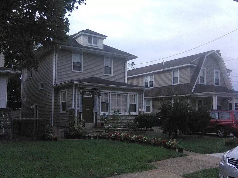 More Photos Of 2038 Grant Ave, Philadelphia Specialty For Sale