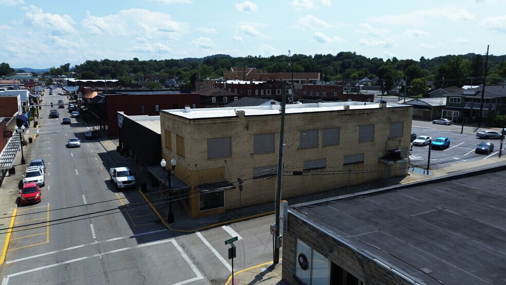 More Photos Of 200 S Main St, Corbin General Retail For Sale