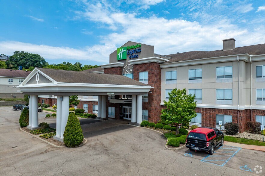 More Photos Of 80 Old Nicolette Rd, Mineral Wells Hotel For Sale