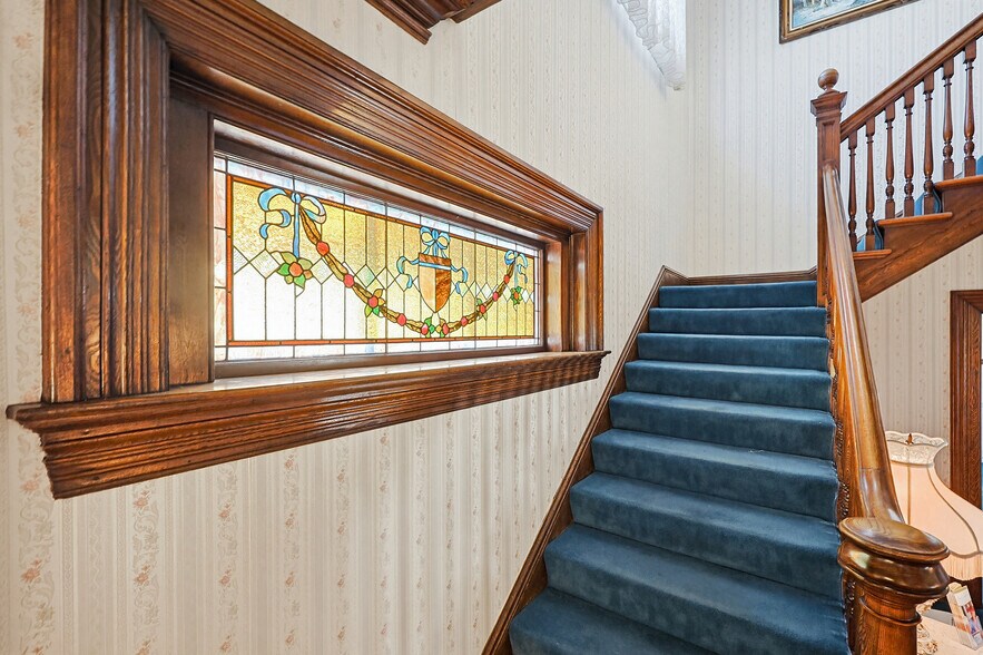 More Photos Of 1501 Lonsdale Ave, Lincoln General Retail For Sale