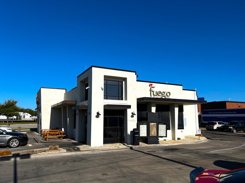 More Photos Of 1524 IH-35, Waco General Retail For Sale