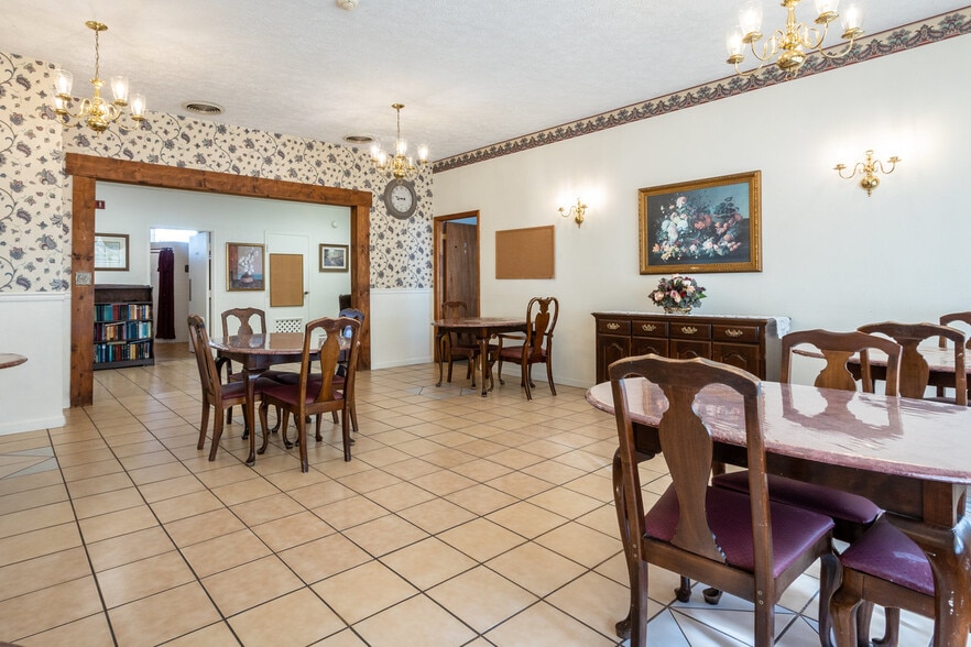 More Photos Of 8 Rainbow Ln, Waynesboro Assisted Living For Sale