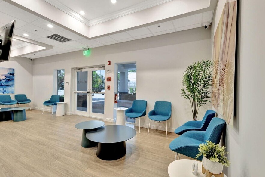 More Photos Of 402 SE 6th Ave, Delray Beach Medical For Lease