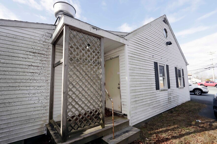 More Photos Of 116 Sconticut Neck Rd, Fairhaven Industrial For Sale