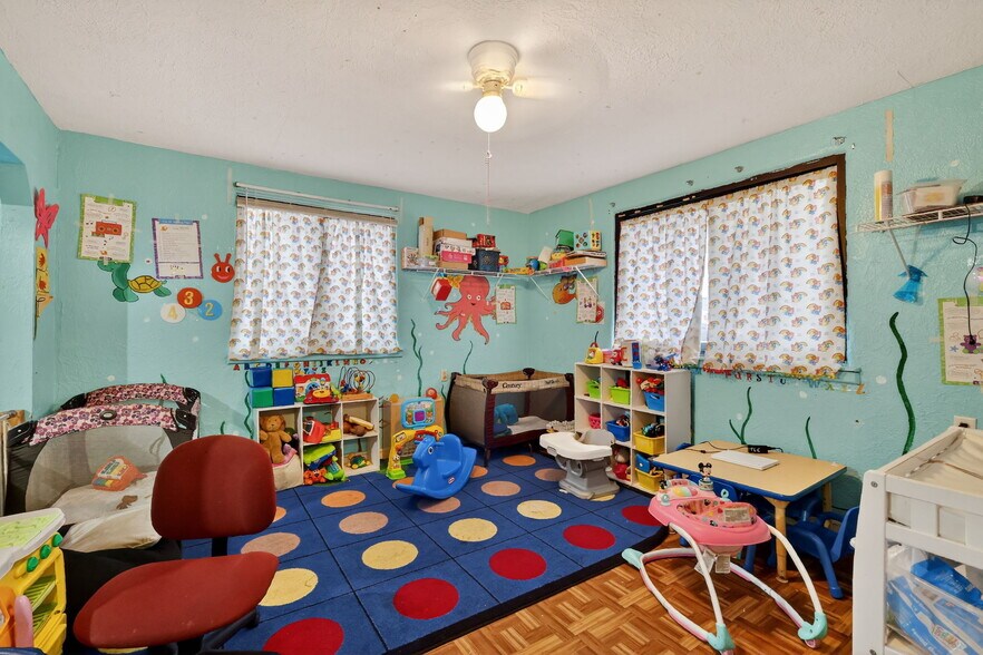 More Photos Of 4075 N County Road 19A, Mount Dora Daycare Center For Sale