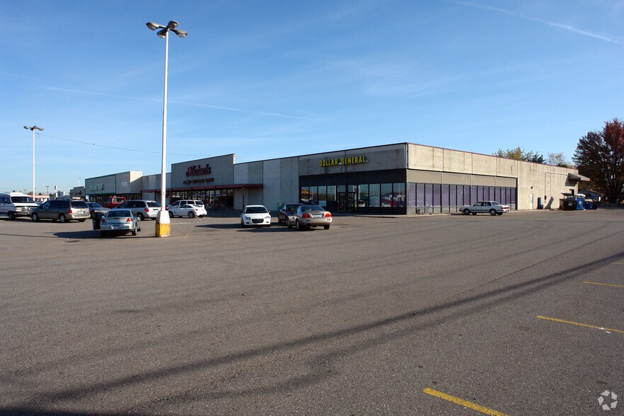 More Photos Of 30700-30850 Schoenherr Rd, Warren Unknown For Lease