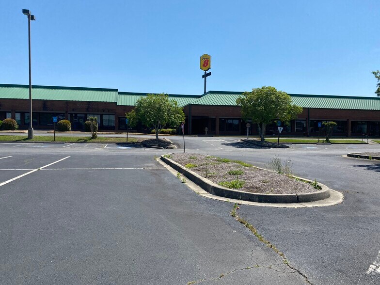 More Photos Of 311 Ga Highway 49 N, Byron Unknown For Lease