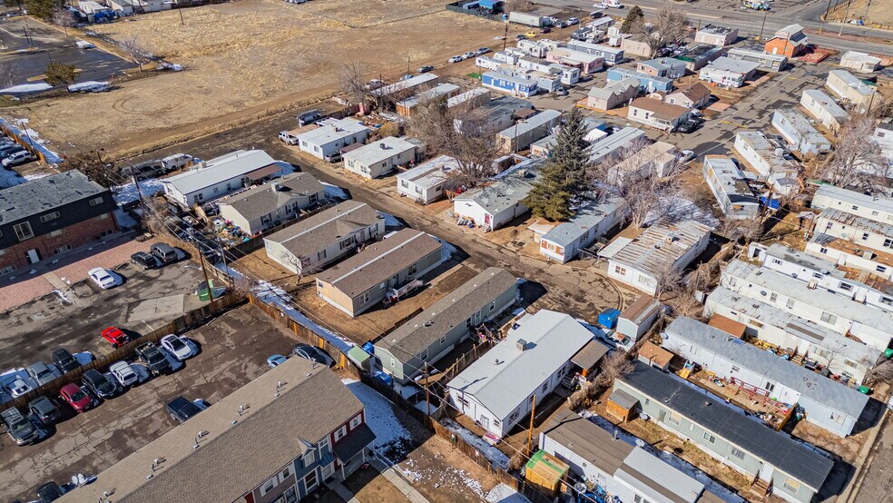 More Photos Of 1434 Idalia Ct, Aurora Manufactured Housing Mobile Home Park For Sale