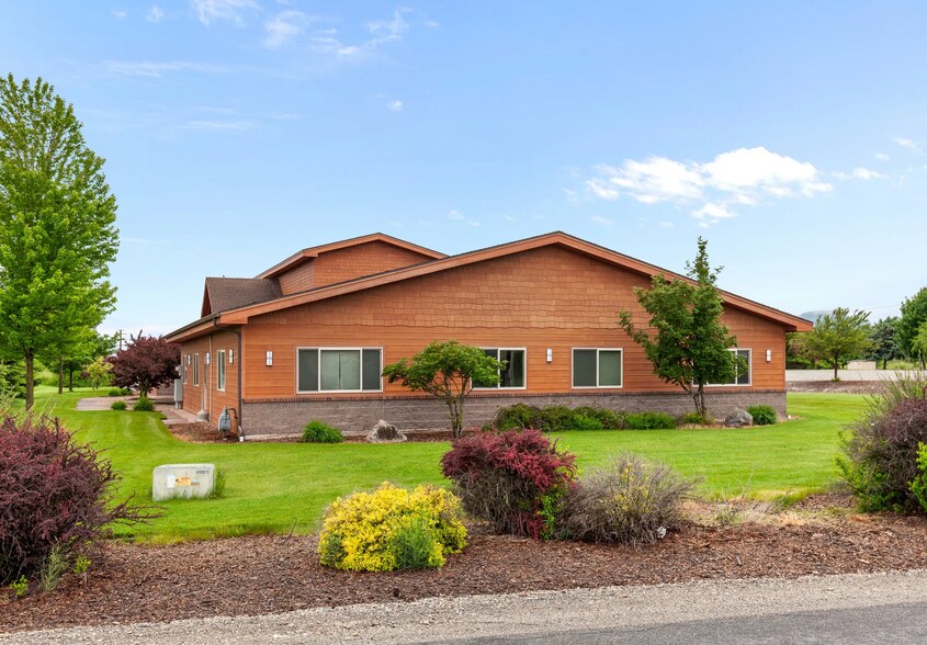 More Photos Of 6701 N Idaho Rd, Newman Lake Lodge Meeting Hall For Sale