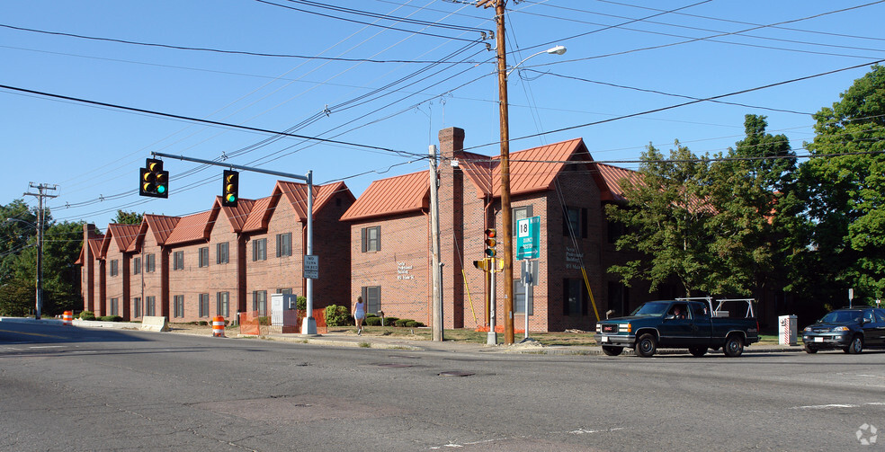 Primary Photo Of 851 Main St, Weymouth Medical For Lease