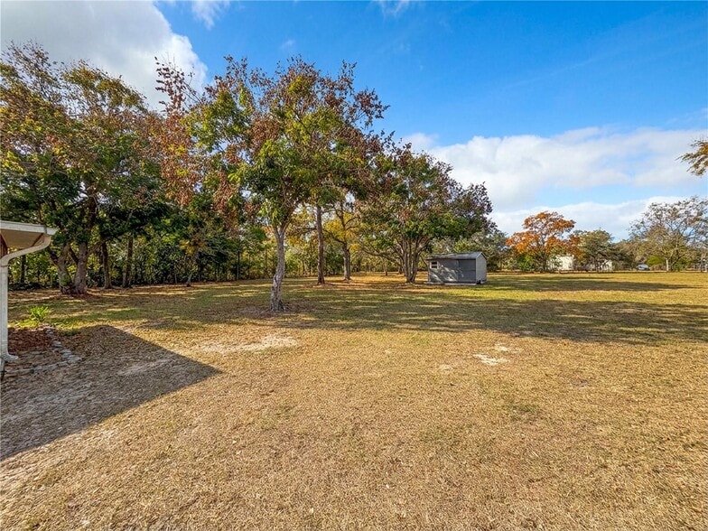More Photos Of 9421 Sunshine Grove Rd, Brooksville Multifamily For Sale