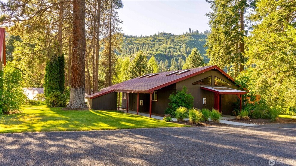 More Photos Of 19668 Highway 207, Leavenworth Hospitality For Sale