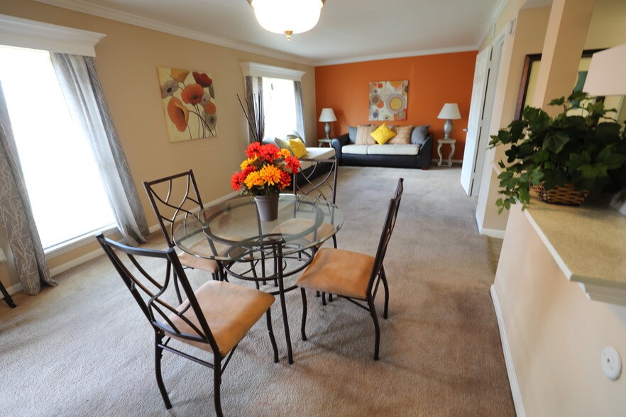 More Photos Of 701 Preston, Pasadena Apartments For Sale