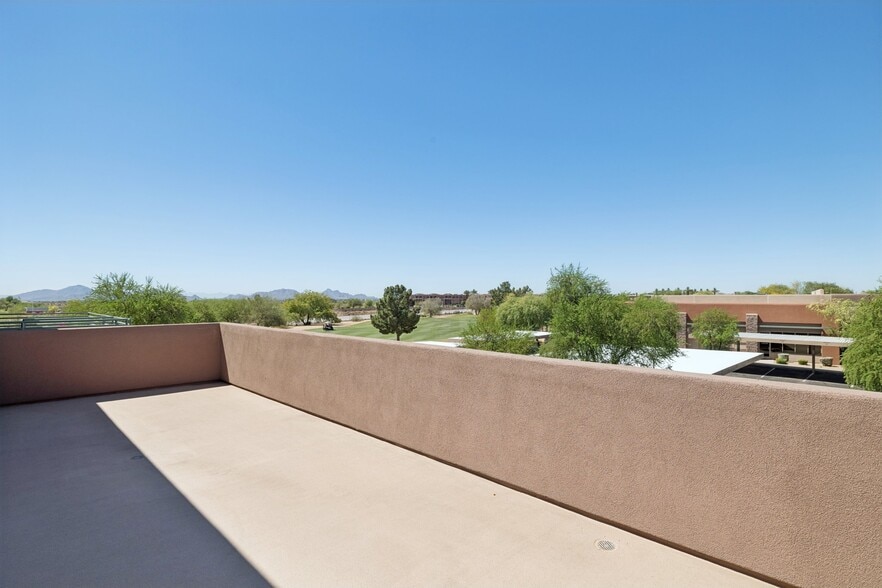 More Photos Of 8765 E Bell Rd, Scottsdale Loft Creative Space For Sale