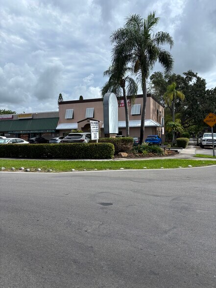 More Photos Of 9501 SW 160th St, Miami Medical For Lease