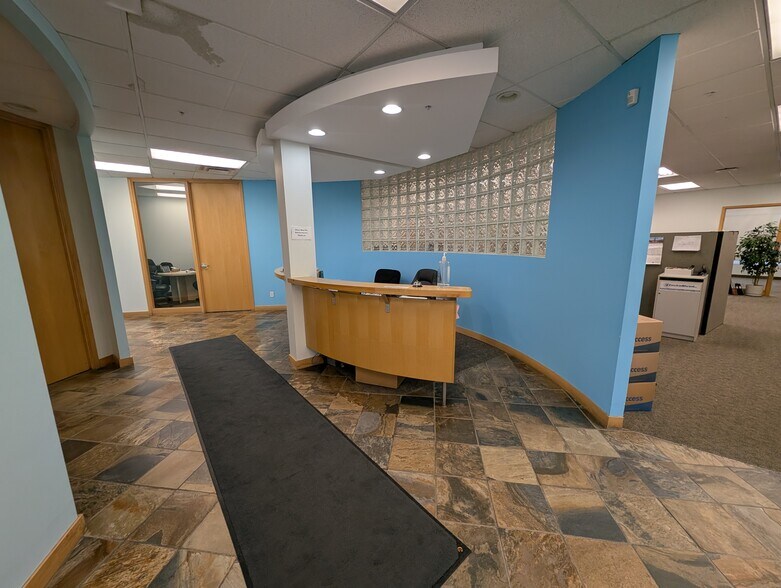 More Photos Of 9803-9815 34 Ave NW, Edmonton Office For Sale