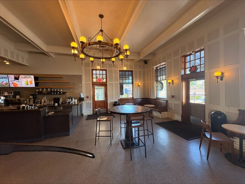 More Photos Of 1 Depot Square, Tuckahoe Fast Food For Lease