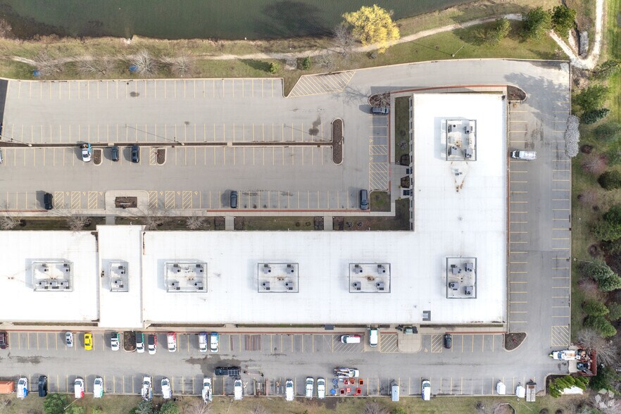 More Photos Of 850-868 Technology Way, Libertyville Office For Lease