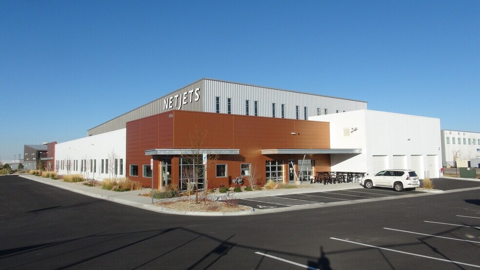 Primary Photo Of 8156 Interport Blvd, Englewood Airplane Hangar For Lease