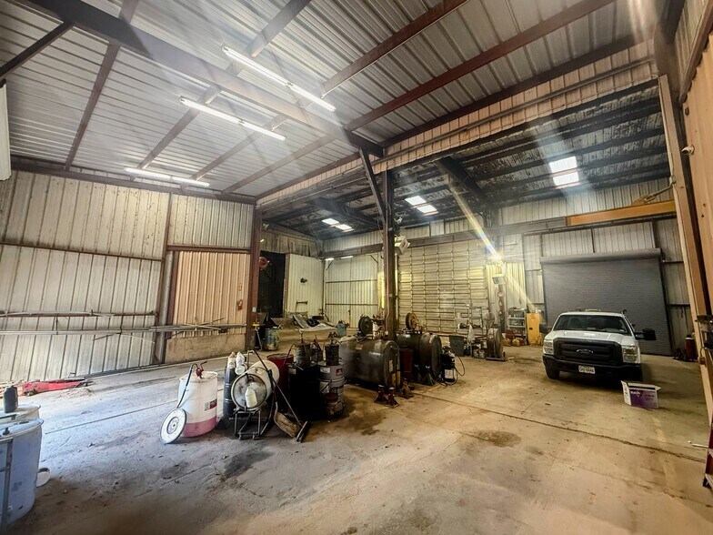 More Photos Of 8523 US 271S Hwy, Powderly Light Distribution For Sale