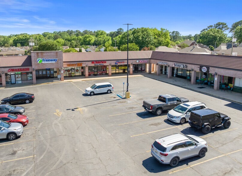 More Photos Of 6200-6228 Atlanta Hwy, Montgomery Storefront For Sale