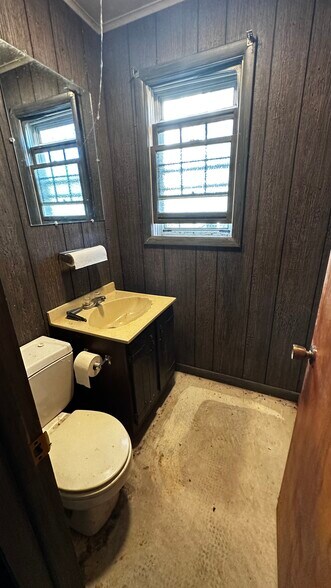 More Photos Of 156 NJ-45, Mannington Township Storefront Retail Office For Lease