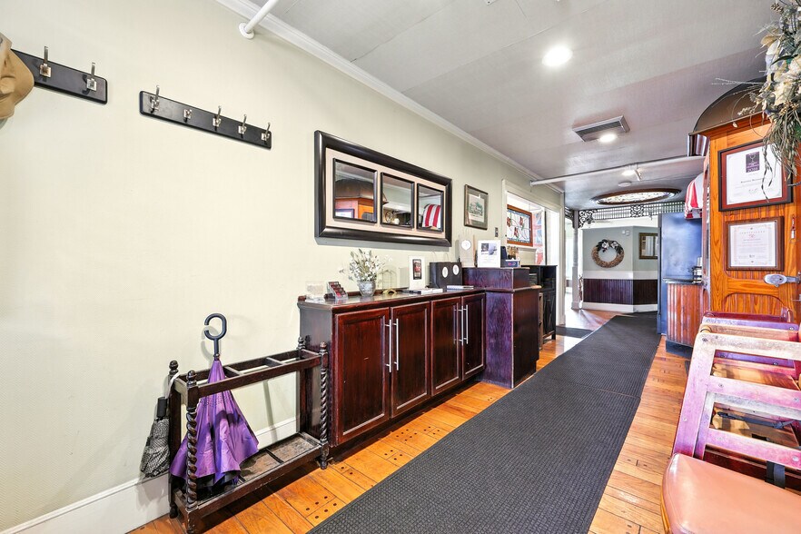 More Photos Of 102 San Marco Ave, Saint Augustine Restaurant For Sale