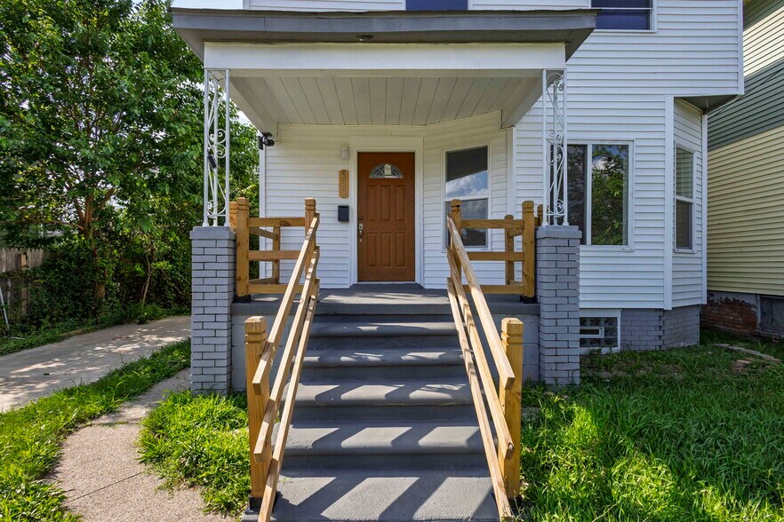 More Photos Of 553 Belmont St, Detroit Apartments For Sale