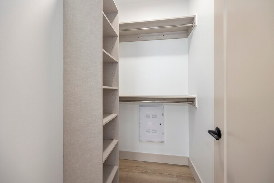 More Photos Of 27 S Squirrel Rd, Auburn Hills Coworking Space