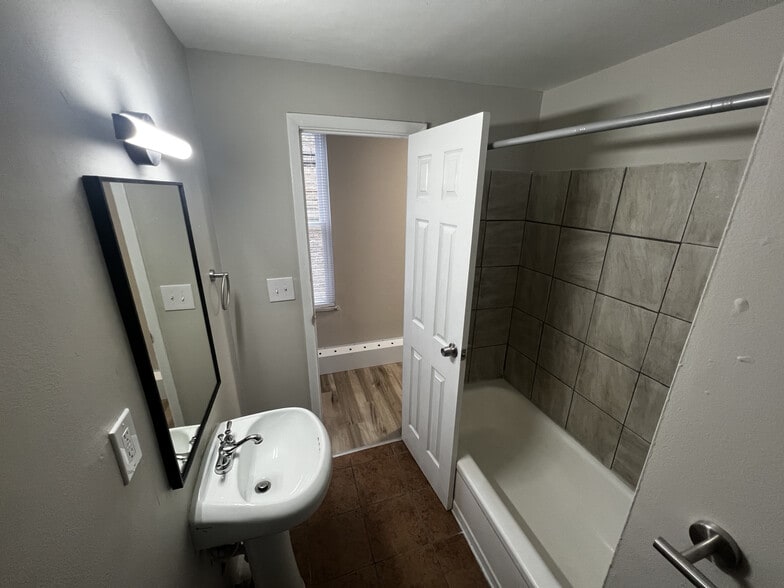 More Photos Of 3543-3549 Harvey Ave, Cincinnati Apartments For Sale