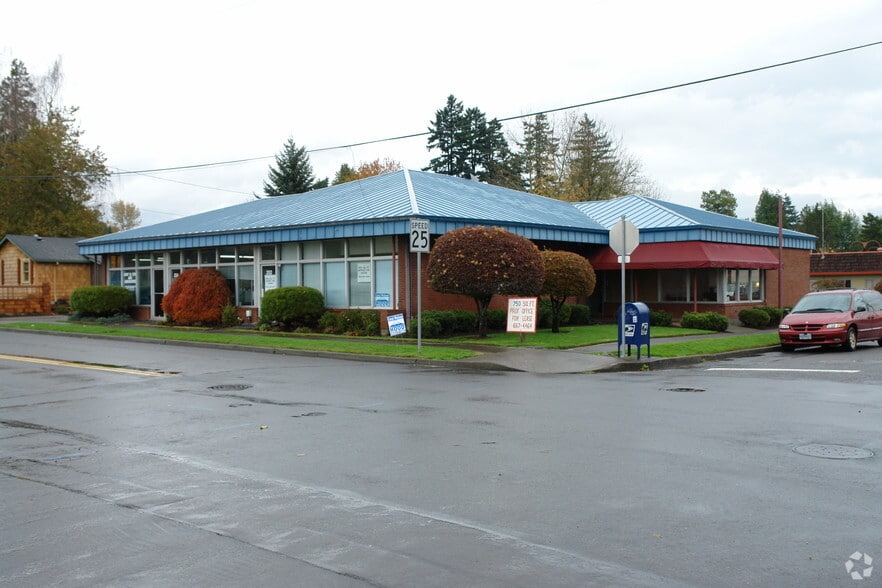 More Photos Of 202-204 NE Kelly Ave, Gresham Office For Sale