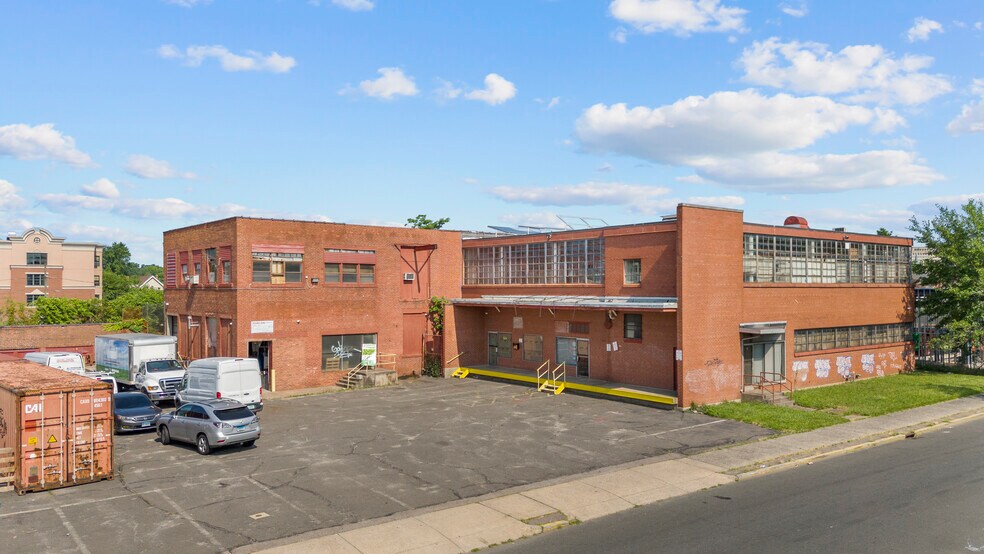 More Photos Of 19-29 Lafayette St, Hartford Distribution For Sale