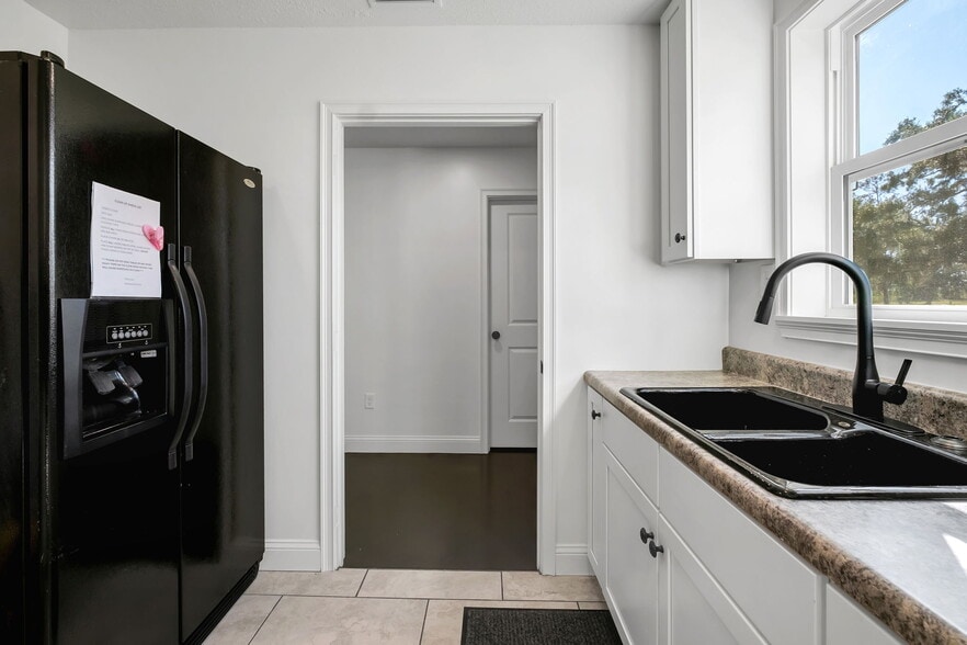 More Photos Of 4004 Golf Course Rd, Perry Lodge Meeting Hall For Sale