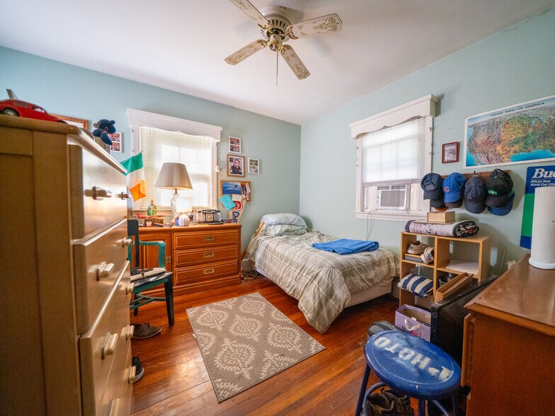 More Photos Of 544 US-6, Mahopac General Retail For Sale