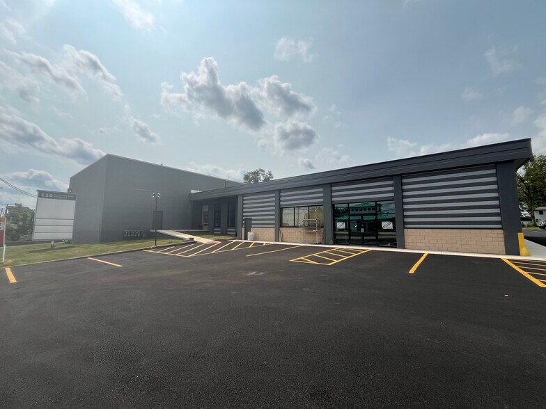 More Photos Of 110 S Sporting Hill Rd, Mechanicsburg Freestanding For Lease
