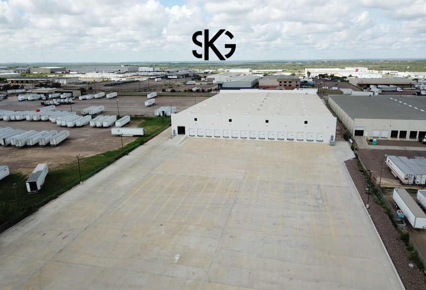 More Photos Of 14609 Atlanta Dr, Laredo Warehouse For Lease