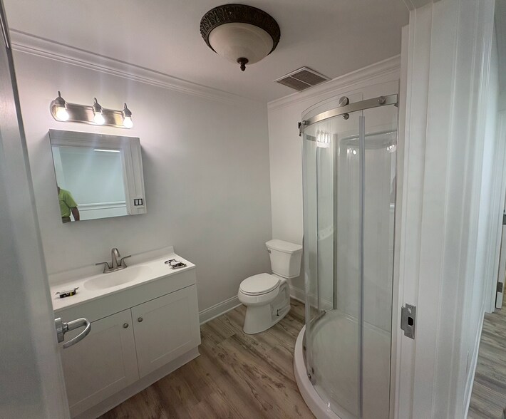 More Photos Of 119-121 Montgomery Ave, Scarsdale Office For Sale