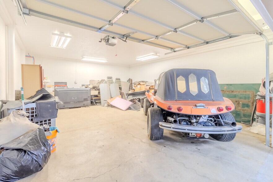 More Photos Of 204 Main St, East Pittsburgh Warehouse For Sale