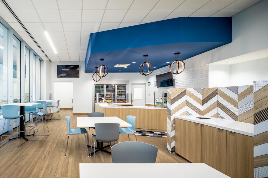 More Photos Of 4828 Loop Central Dr, Houston Office For Lease