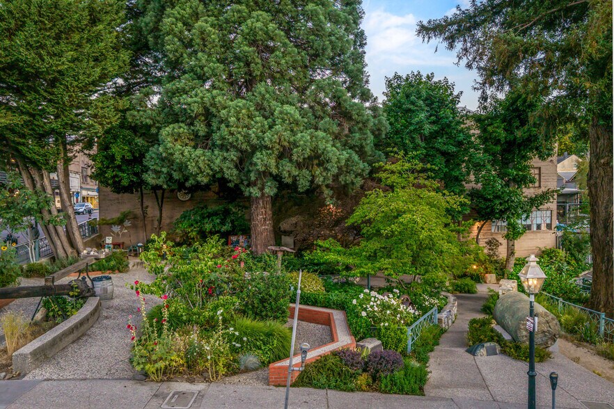 More Photos Of 210 Broad St, Nevada City Freestanding For Sale