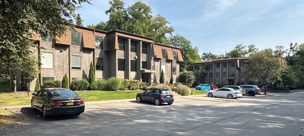 Primary Photo Of 640 Kreag Rd, Pittsford Office Residential For Lease