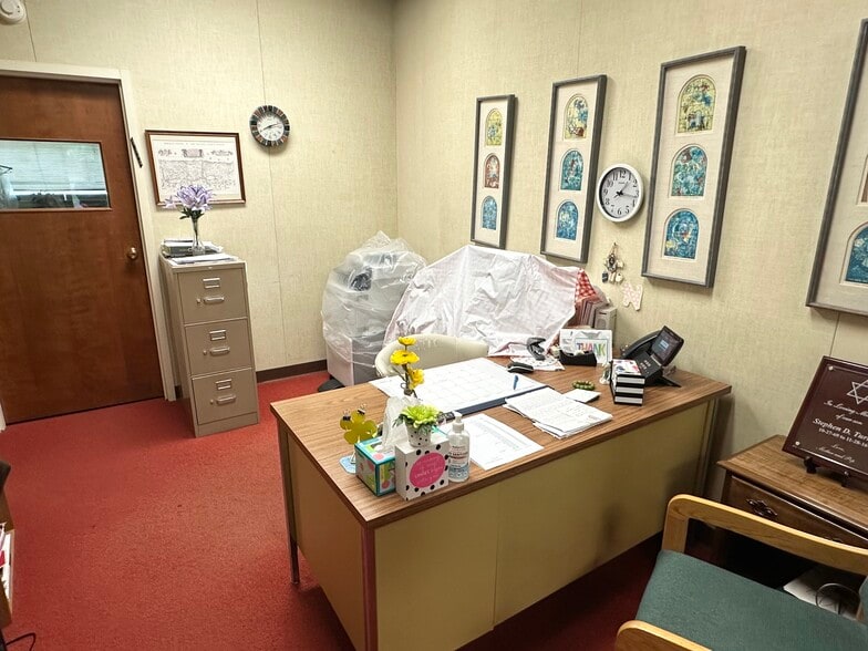 More Photos Of 540 S 6th St, Terre Haute Specialty For Sale