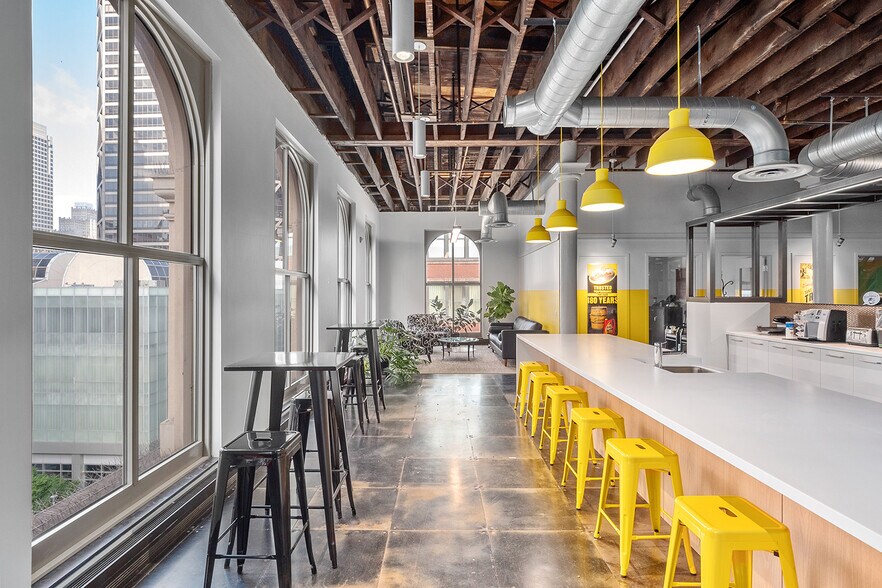 More Photos Of 555 Washington Ave, Saint Louis Office For Lease