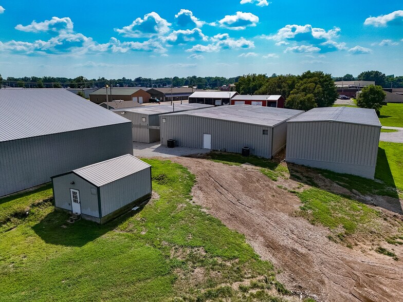 More Photos Of 1600 Park Lane Dr, Trenton Industrial For Sale