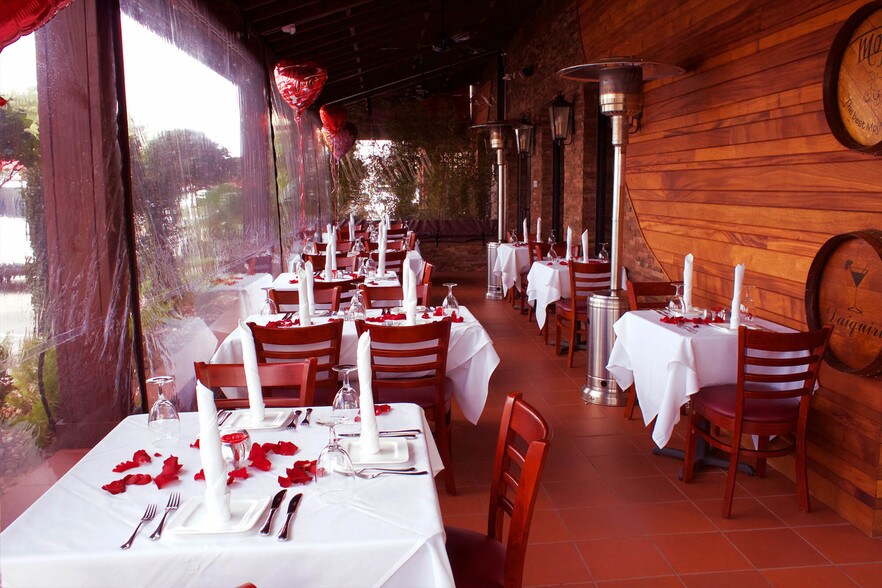 More Photos Of 14543 Memorial Dr, Houston Restaurant For Lease