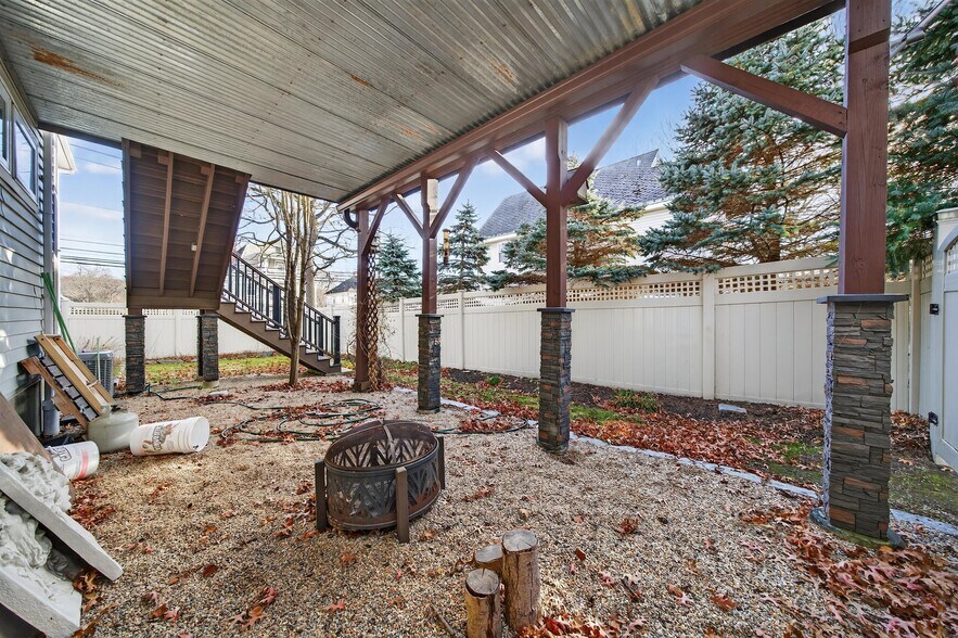 More Photos Of 531 Route 32, Highland Mills Office For Sale